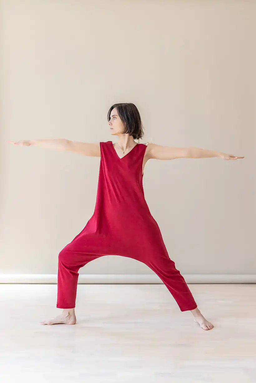 Crocodile-jumpsuit-burgundy-cotton-women-yoga-1-web
