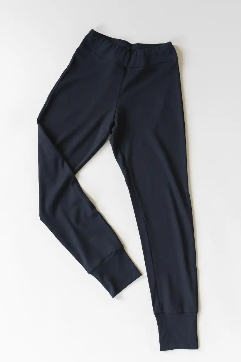 Crow-pants-black-cotton-women-yoga-1-web