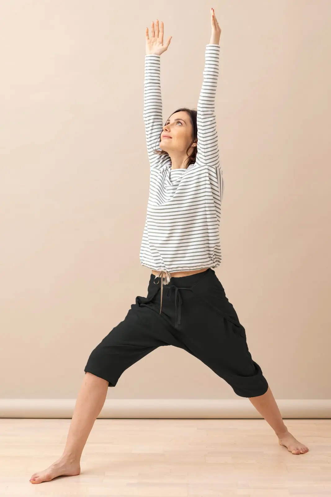 Mini-dog-pants-olive-cotton-women-yoga-4-2x3 NEGRU
