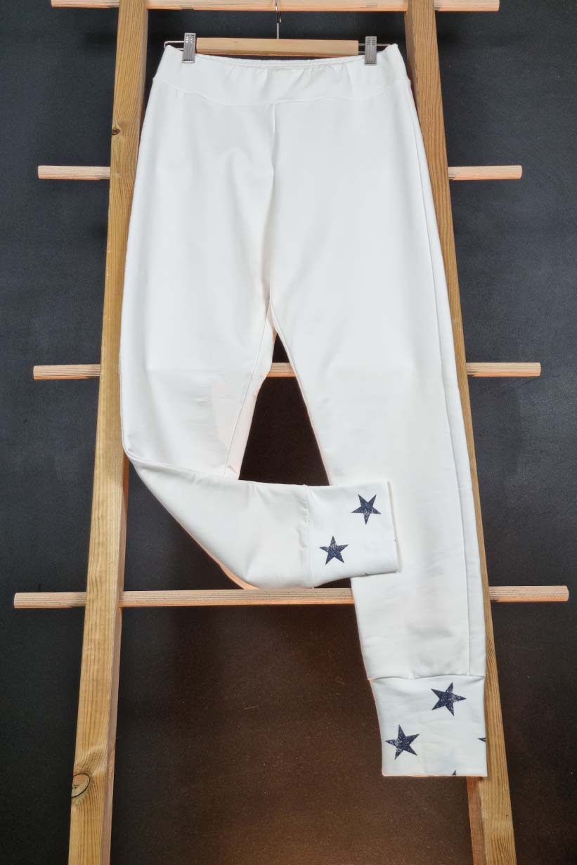 Crow-pants-off-white-winter-suav-yoga-1